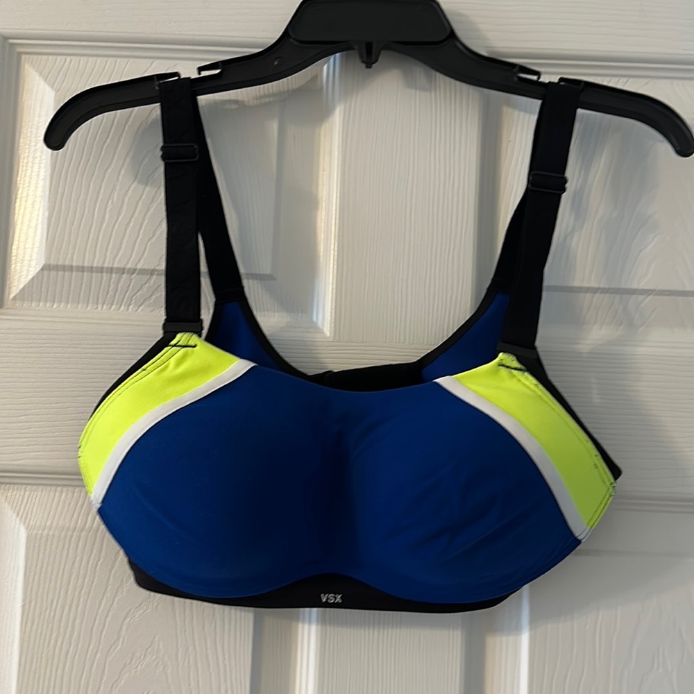 Victorias Secret VSX Sport bra